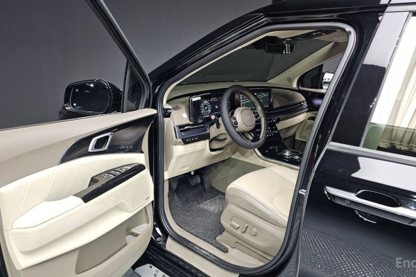 2022 Kia Carnival с пробегом 50 394 км