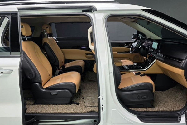 2022 Kia Carnival с пробегом 56 644 км