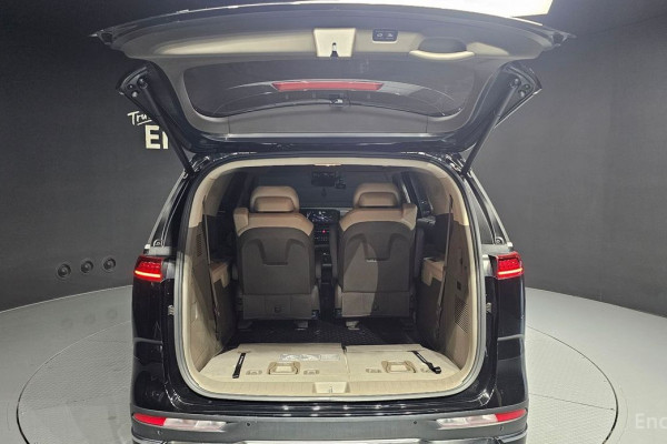 2022 Kia Carnival с пробегом 53 949 км