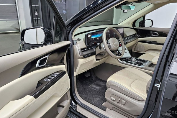 2022 Kia Carnival с пробегом 54 799 км