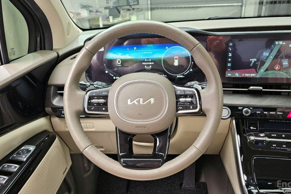 2022 Kia Carnival с пробегом 54 799 км