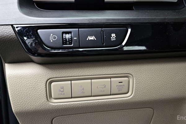 2022 Kia Carnival с пробегом 54 799 км