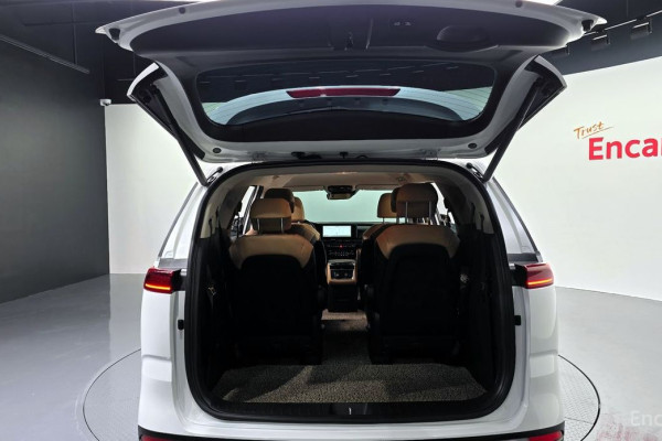 2022 Kia Carnival с пробегом 56 644 км