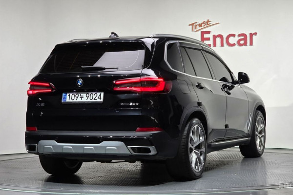 2021 BMW X5 с пробегом 142 689 км