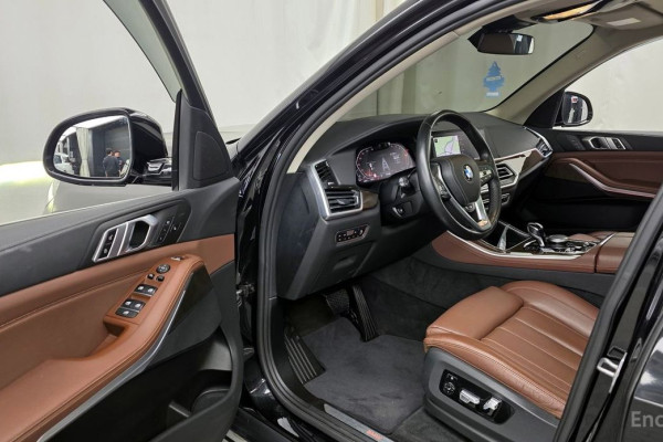 2021 BMW X5 с пробегом 142 689 км