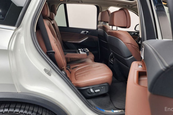 2021 BMW X5 с пробегом 56 449 км