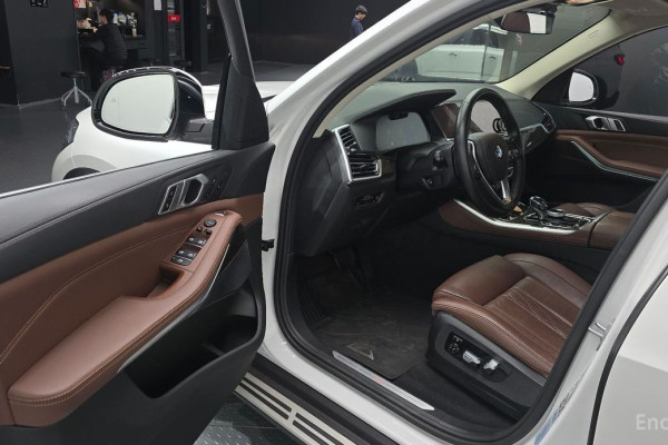 2022 BMW X5 с пробегом 52 024 км