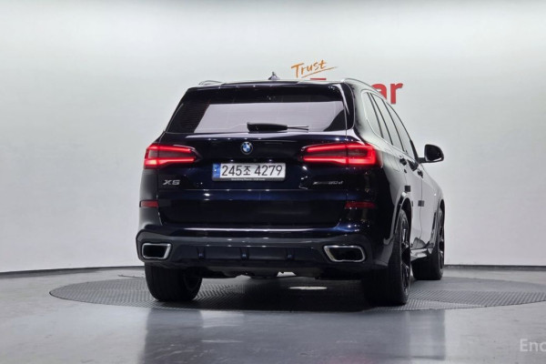 2022 BMW X5 с пробегом 121 261 км