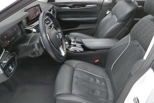 2020 BMW 6 серии с пробегом 68 784 км