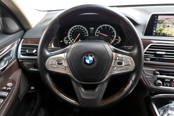 2016 BMW 7 серии с пробегом 145 384 км