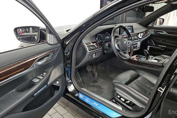 2016 BMW 7 серии с пробегом 93 820 км