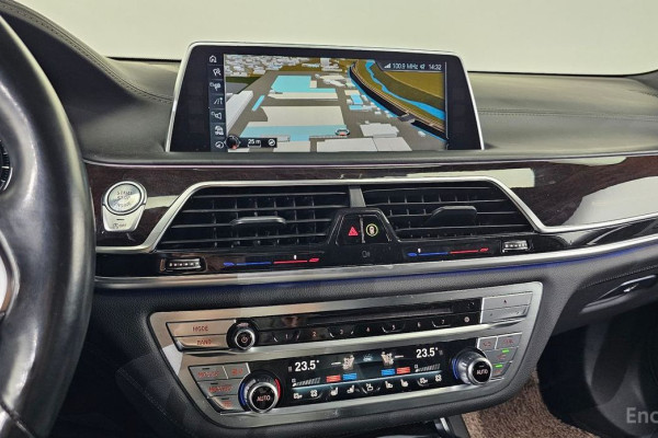 2016 BMW 7 серии с пробегом 108 576 км