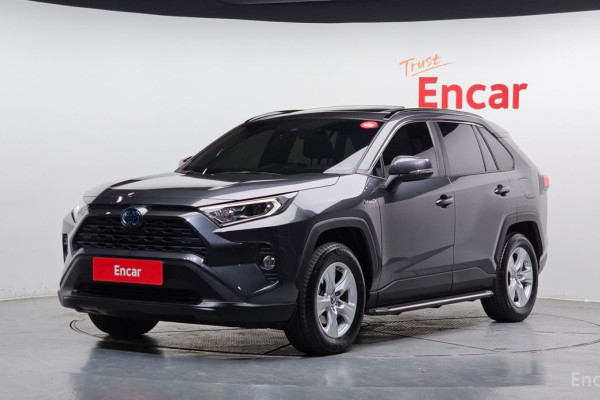 2020 Toyota RAV4 с пробегом 57 933 км