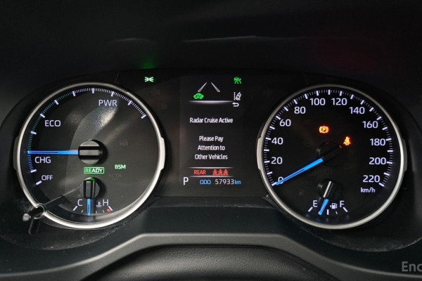 2020 Toyota RAV4 с пробегом 57 933 км