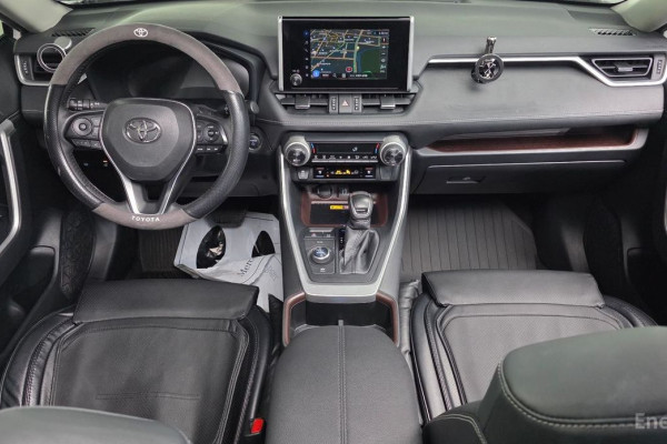 2023 Toyota RAV4 с пробегом 89 915 км