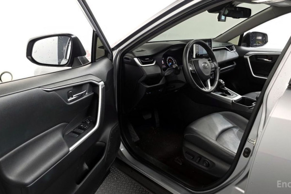 2022 Toyota RAV4 с пробегом 59 135 км