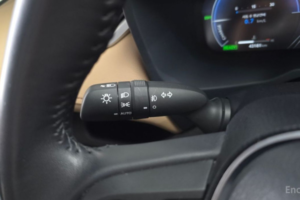 2023 Toyota RAV4 с пробегом 43 181 км