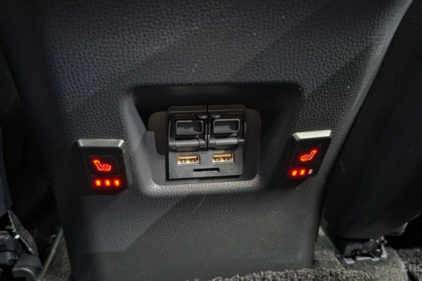 2020 Toyota RAV4 с пробегом 52 901 км