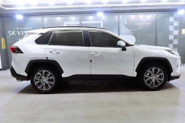 2022 Toyota RAV4 с пробегом 29 620 км