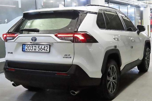 2022 Toyota RAV4 с пробегом 29 620 км