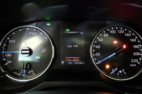 2022 Toyota RAV4 с пробегом 29 620 км