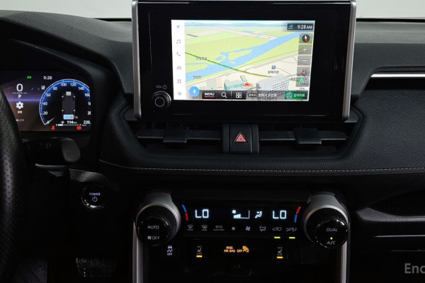 2023 Toyota RAV4 с пробегом 26 442 км