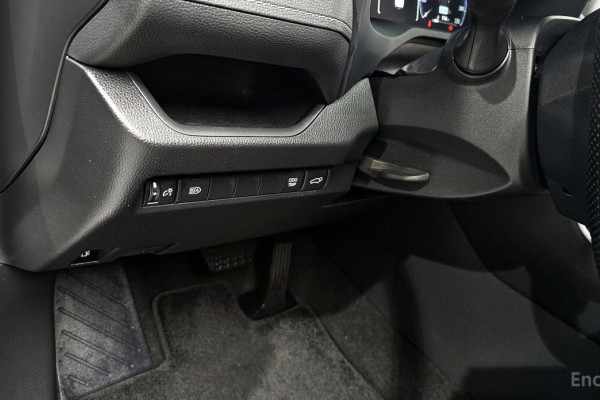 2023 Toyota RAV4 с пробегом 26 442 км