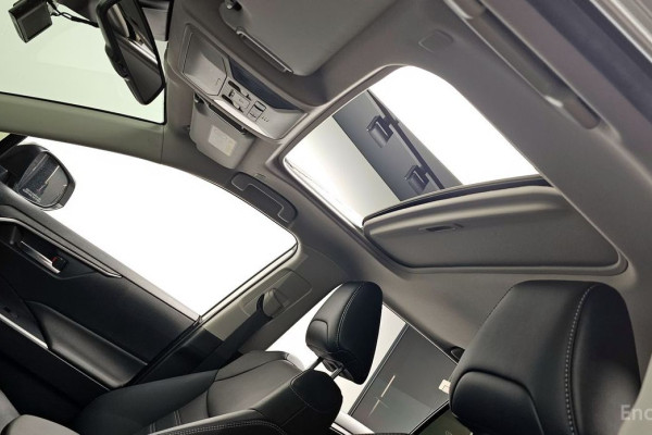 2023 Toyota RAV4 с пробегом 26 442 км