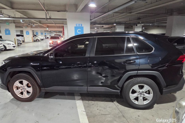 2020 Toyota RAV4 с пробегом 85 000 км