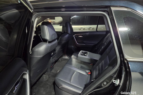 2020 Toyota RAV4 с пробегом 85 000 км