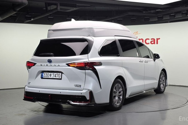 2023 Toyota Sienna с пробегом 20 948 км