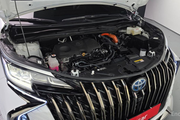 2023 Toyota Sienna с пробегом 20 948 км