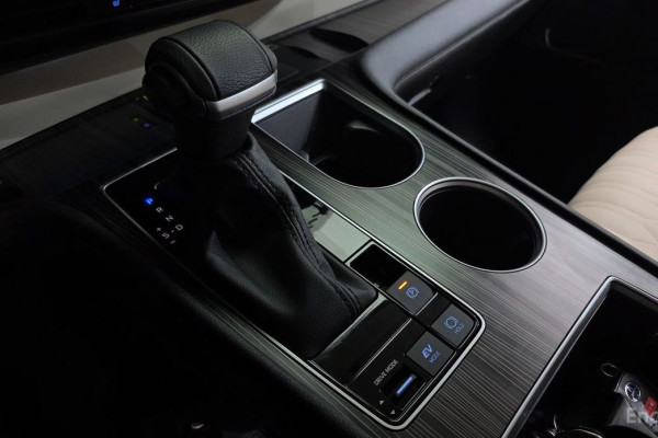 2023 Toyota Sienna с пробегом 20 948 км