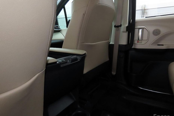 2021 Toyota Sienna с пробегом 77 910 км