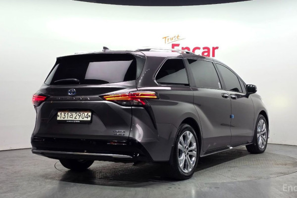 2022 Toyota Sienna с пробегом 55 607 км