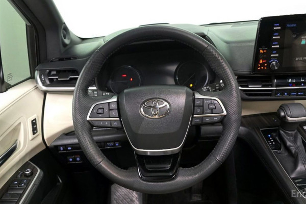 2022 Toyota Sienna с пробегом 55 607 км