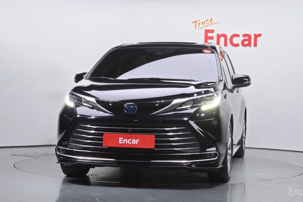 2022 Toyota Sienna с пробегом 70 164 км