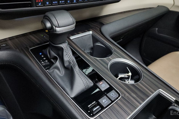 2023 Toyota Sienna с пробегом 73 551 км