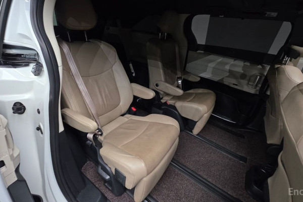 2021 Toyota Sienna с пробегом 88 810 км