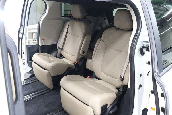 2022 Toyota Sienna с пробегом 31 390 км