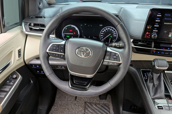 2022 Toyota Sienna с пробегом 16 922 км
