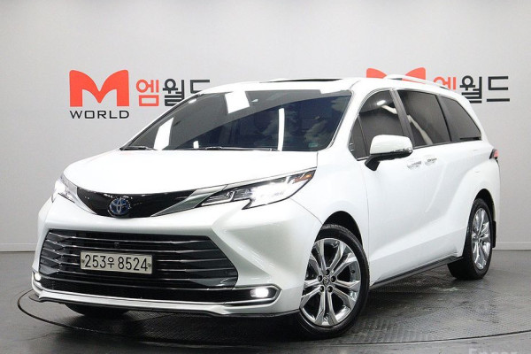 2022 Toyota Sienna с пробегом 31 390 км