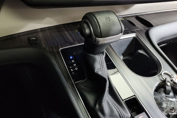 2023 Toyota Sienna с пробегом 44 673 км