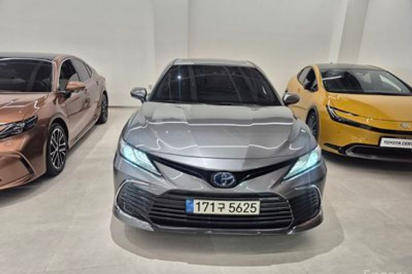 2023 Toyota Camry с пробегом 41 500 км