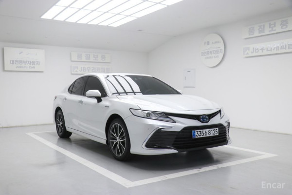 2023 Toyota Camry с пробегом 53 502 км