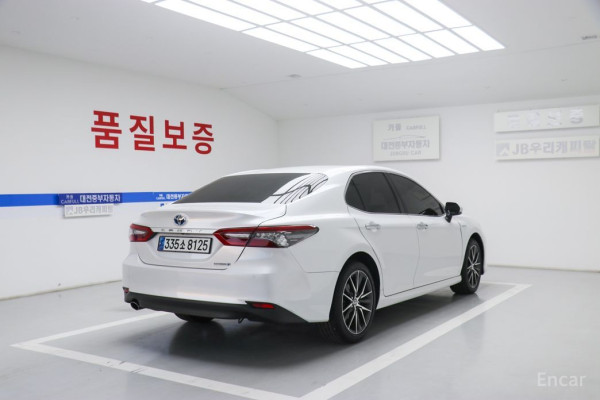 2023 Toyota Camry с пробегом 53 502 км