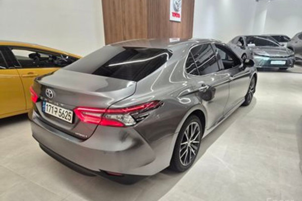 2023 Toyota Camry с пробегом 41 500 км