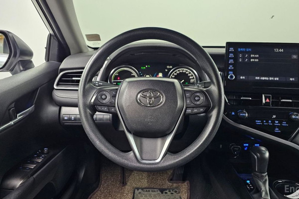 2022 Toyota Camry с пробегом 119 708 км