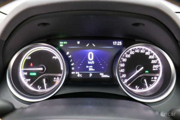 2023 Toyota Camry с пробегом 53 502 км