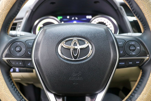 2023 Toyota Camry с пробегом 53 502 км